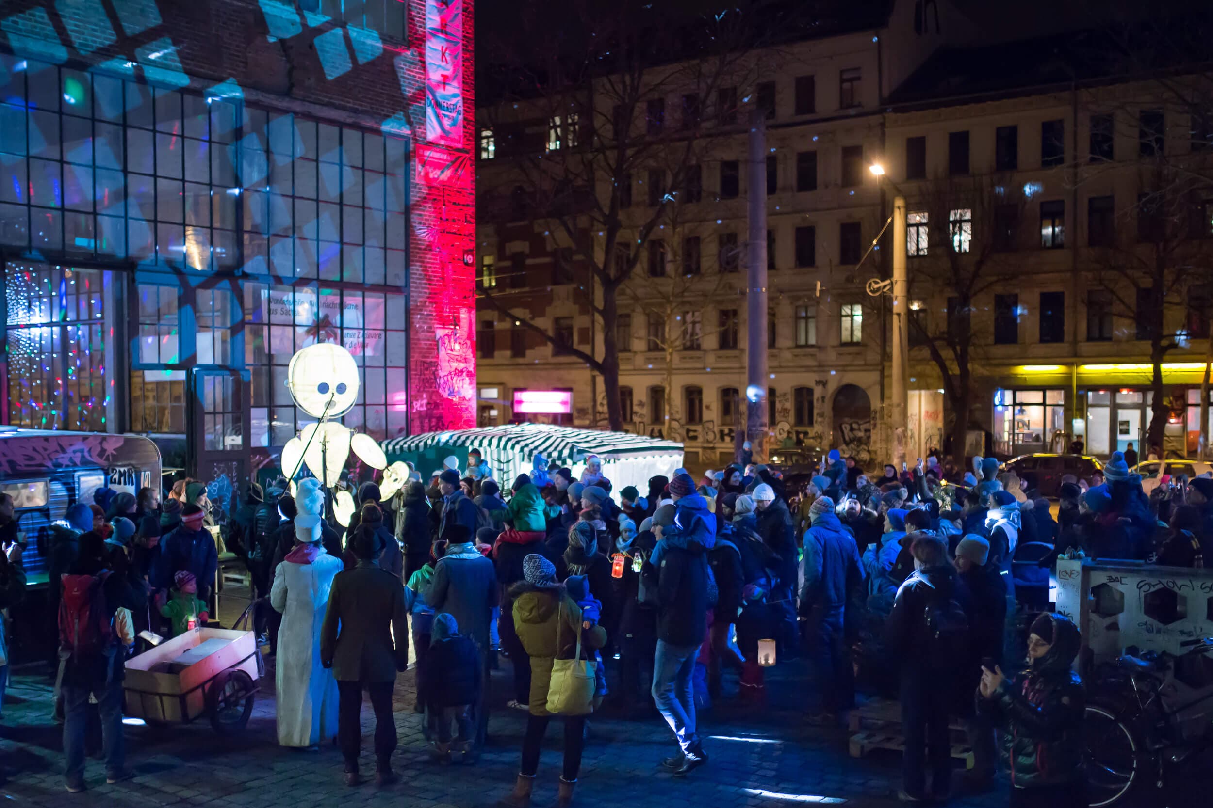 Fotografie eines Straßenfestes in Leipzig Lindenau und Plagwitz durch Regentaucher Fotografie